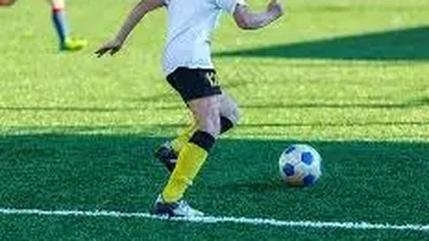 播音界巨星关山因病离世，去年尚有公开亮相记录