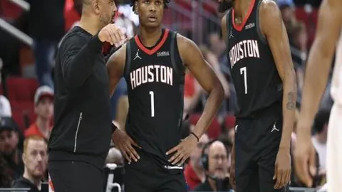 “京师校园网球盛会圆满落幕”